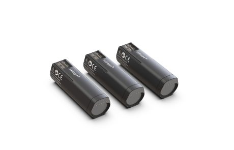 Pack of three TRIOS 5 rechargeable batteries.